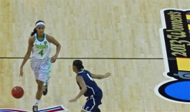 Skylar Diggins of Notre Dame brings the ball up court against UConn in the FInal Four Championship game